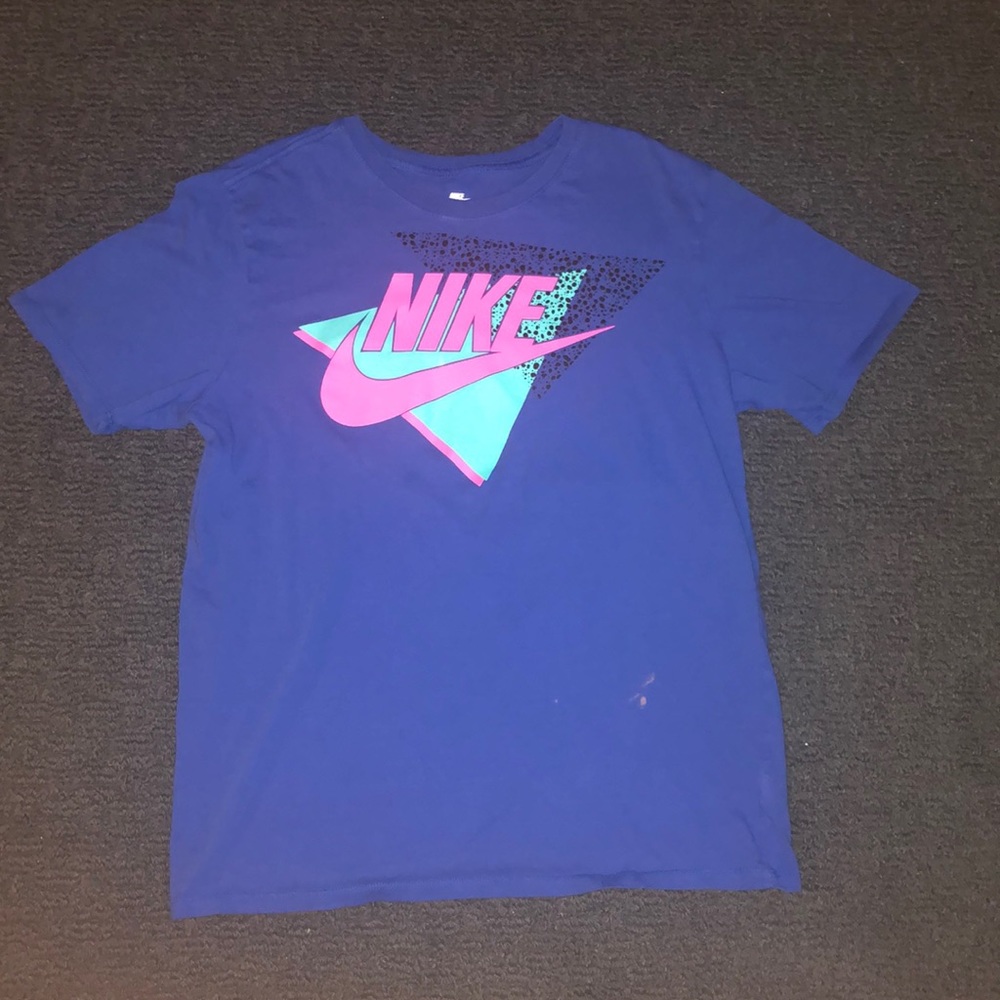 Nike tee